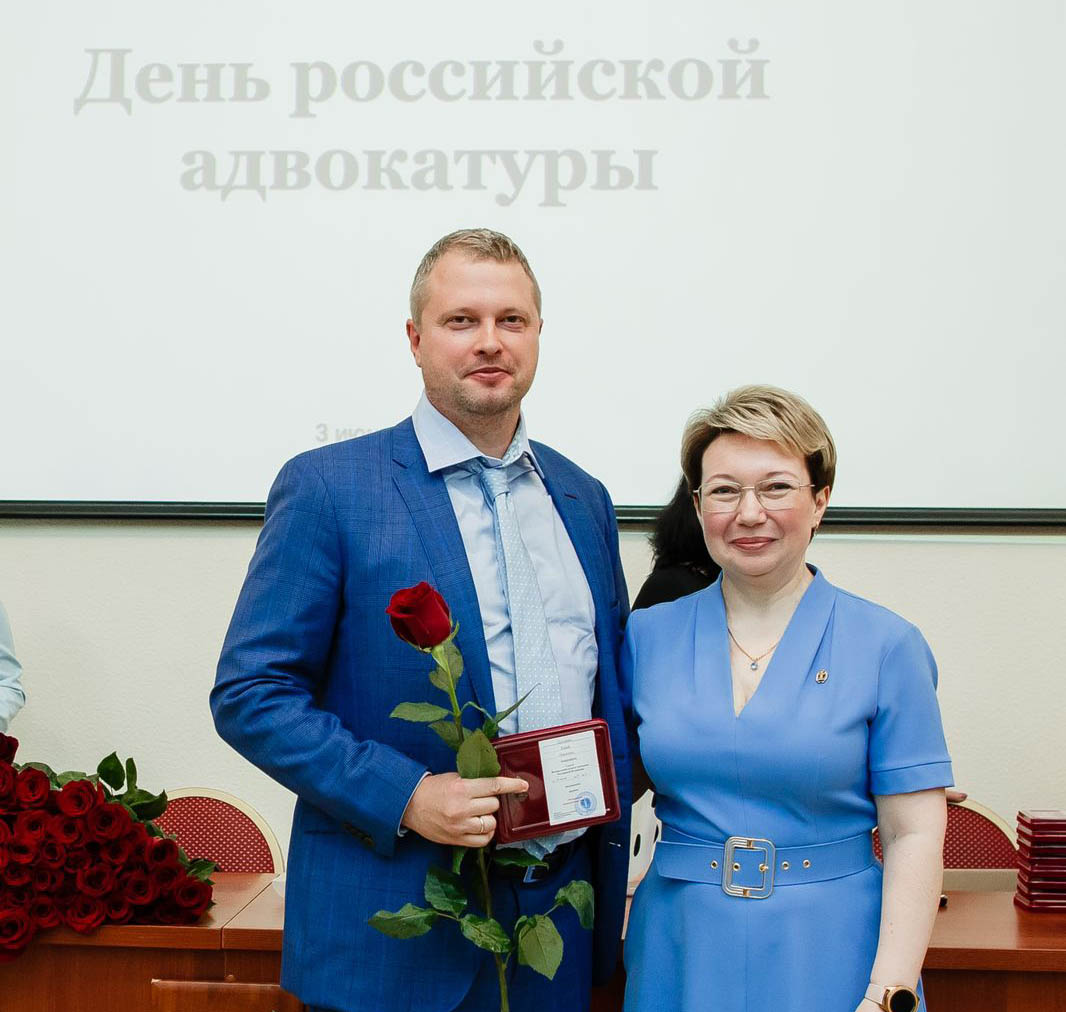 Уп­равля­ющий пар­тнер Ад­во­кат­ско­го бю­ро «Юг» Юрий Пус­то­вит наг­ражден ор­де­ном «За вер­ность ад­во­кат­ско­му дол­гу»